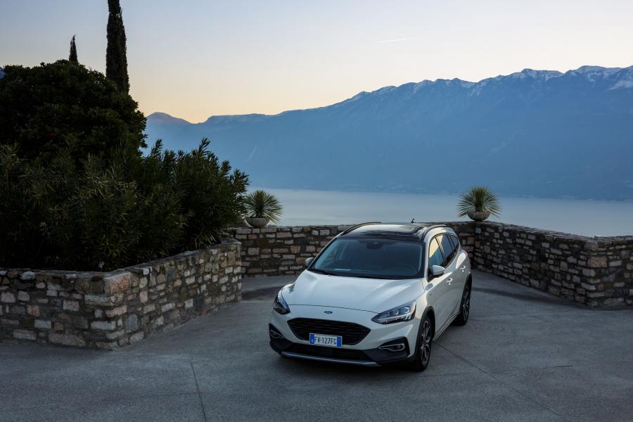 Ford Focus Active Wagon 2018 года  (WW) (фото 34 из 49)